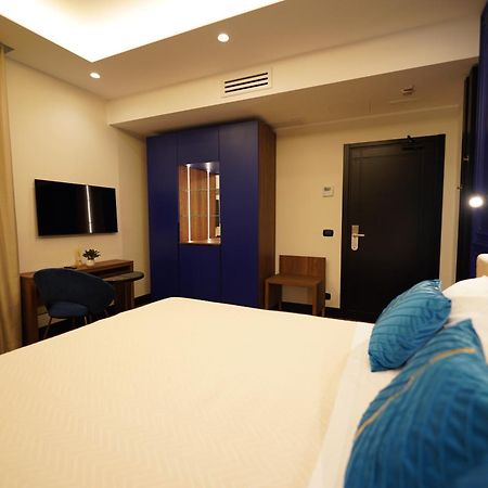 Re Di Cuori Hotel 卡伊阿内洛 外观 照片