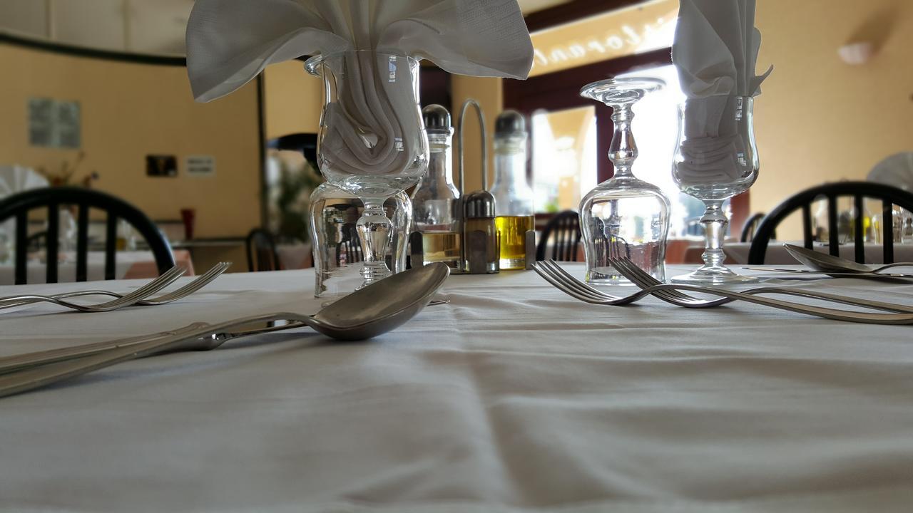 Re Di Cuori Hotel 卡伊阿内洛 外观 照片
