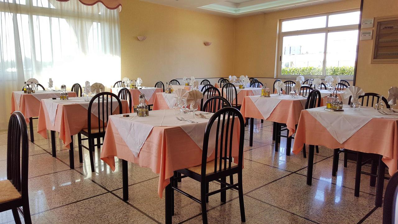 Re Di Cuori Hotel 卡伊阿内洛 外观 照片
