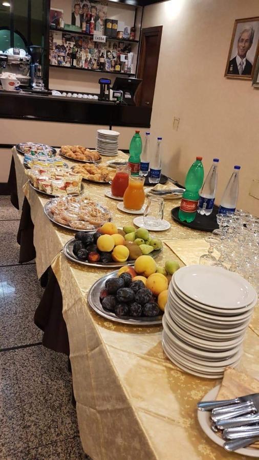 Re Di Cuori Hotel 卡伊阿内洛 外观 照片